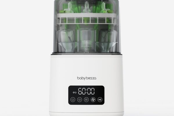 洗烘消一体机卷到 60 分钟：Baby Brezza ProWash360 一次装 8 个奶瓶，机身反而缩小 25%，比同类快 30 分钟