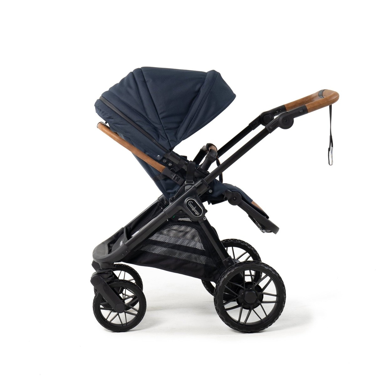 Outdoor Dark Navy 提篮舱侧面官方图