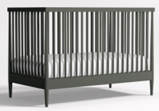 Hampshire 婴儿床 · Cozy Grey(暖灰,SKU 405394)。灰色在商品图里偏浅,实物更接近炭灰——配色命名与实物存在偏差,识别时以 SKU 为准