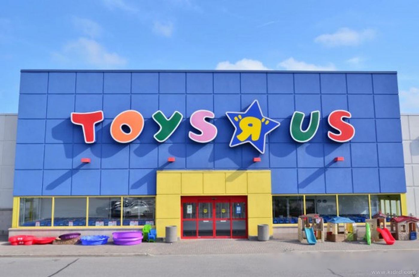 玩具反斗城时隔多年重回美国:120 家新店、Circana 上半年增长 17%,成人玩家已贡献 55% 销售额